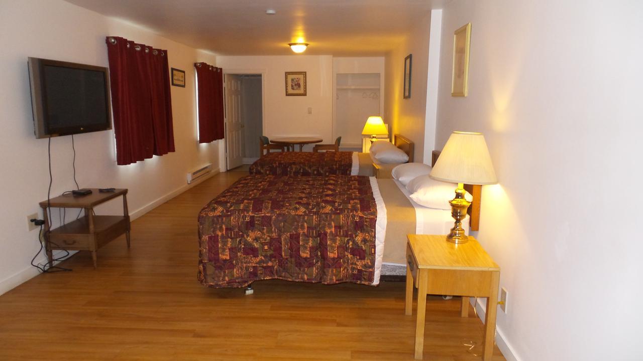 Golden Lion Motel Raymond エクステリア 写真